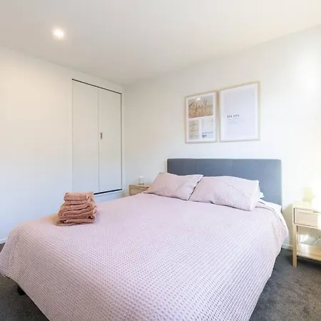Brand New, Private & Central Townhouse Christchurch Exterior photo